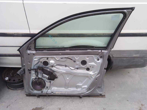 PUERTA DELANTERA DERECHA VOLKSWAGEN PASSAT BERLINA (3B3) 
