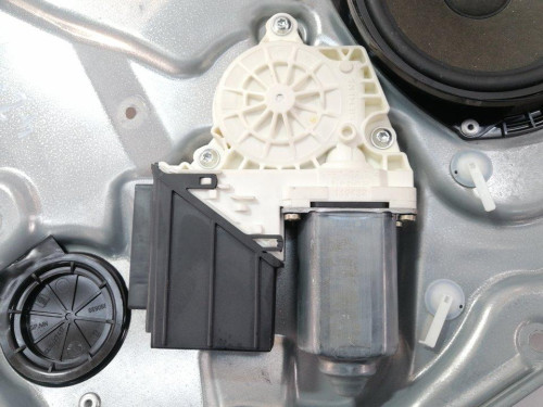  ELEVALUNAS DELANTERO DERECHO Seat CORDOBA BERLINA (6L2) 