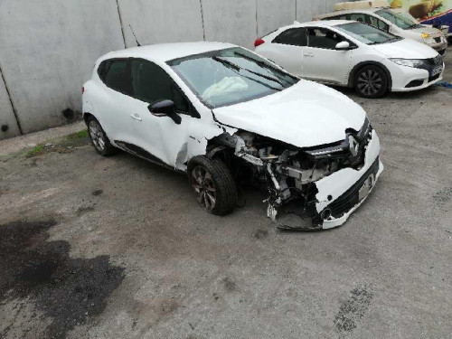 RENAULT CLIO IV — vehículo donante para recambios 
