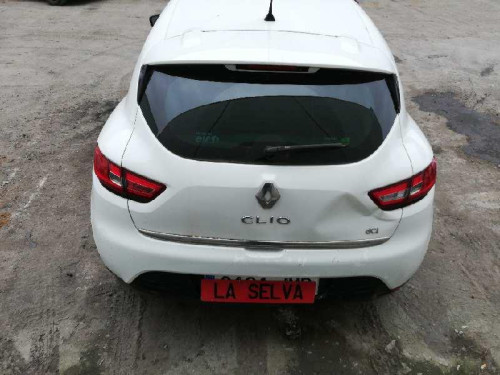 RENAULT CLIO IV — vehículo donante para recambios 