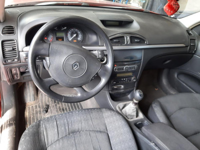 RENAULT LAGUNA II (BG0)