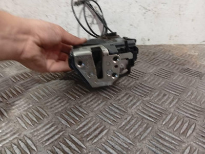 CERRADURA PUERTA TRASERA IZQUIERDA