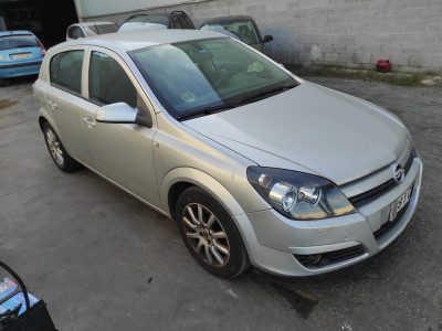 OPEL ASTRA H BERLINA