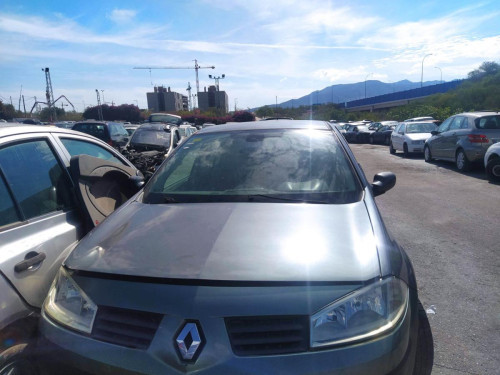  CAPO RENAULT MEGANE II CLASSIC BERLINA 