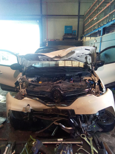 RENAULT CAPTUR I — Donor Vehicle for Used Parts 