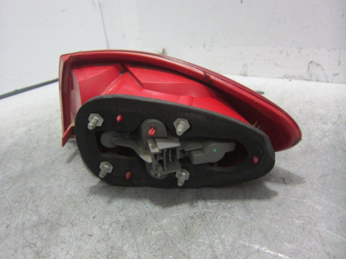  PILOTO TRASERO IZQUIERDO ALFA ROMEO 147 (190) 