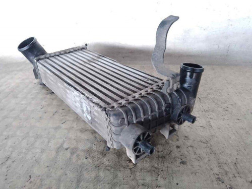 INTERCOOLER FORD FOCUS BERLINA (CB8) 