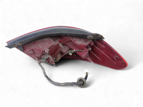 PILOTO TRASERO IZQUIERDO б/у