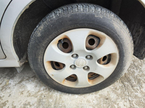 LLANTA, KIA, CERATO (LD)