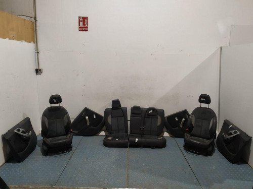  JUEGO ASIENTOS COMPLETO PEUGEOT 2008 