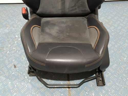  JUEGO ASIENTOS COMPLETO PEUGEOT 2008 
