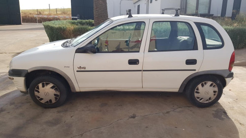 Opel Corsa B (1993->) GLS — автомобиль-донор на запчасти 