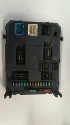  CAJA RELES / FUSIBLES Peugeot 207 