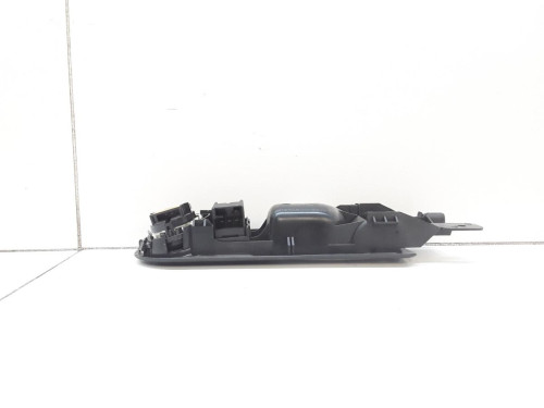MANETA INTERIOR TRASERA IZQUIERDA Volkswagen PASSAT VARIANT (3B6) 