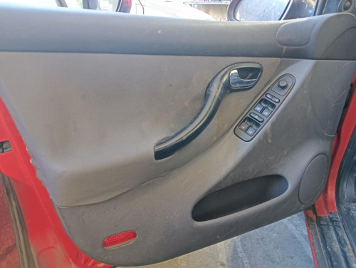 SEAT LEON (1M1) — vehículo donante para recambios 