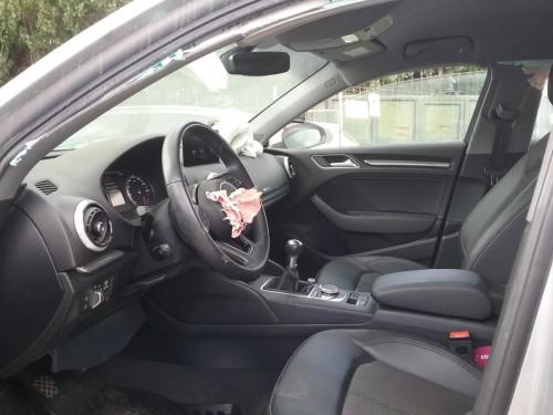  AUDI A3 SEDÁN (8VM) 