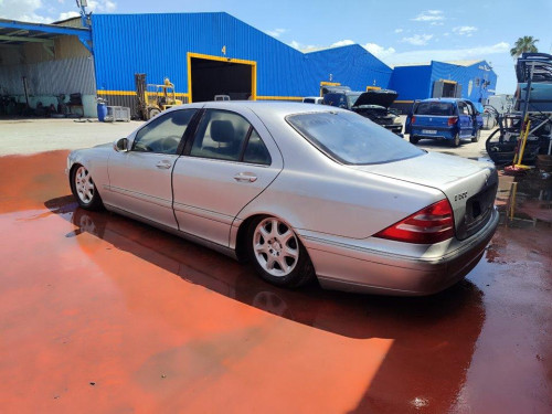  MERCEDES-BENZ CLASE S (BM 220) BERLINA 