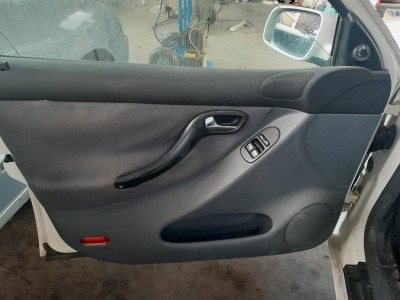 SEAT TOLEDO (1M2)