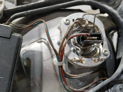  FARO DERECHO VOLKSWAGEN POLO III BERLINA (6N2) 