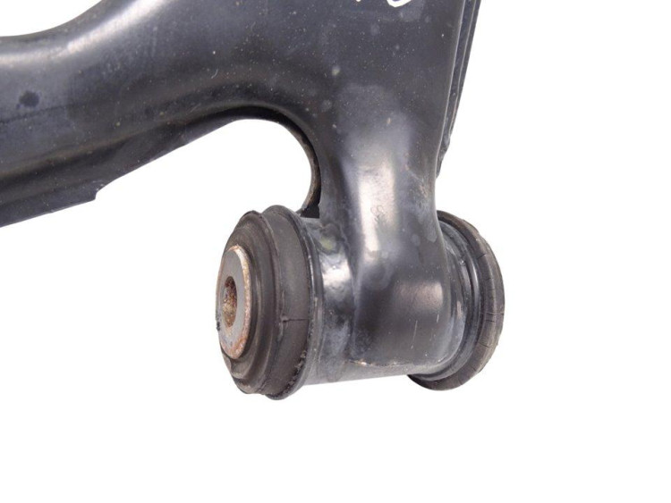BRAZO SUSPENSION INFERIOR DELANTERO IZQUIERDO