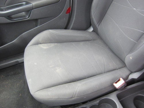  JUEGO ASIENTOS COMPLETO FORD FIESTA (CNN) 