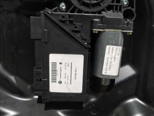  ELEVALUNAS TRASERO DERECHO Volkswagen TOUAREG (7LA) 