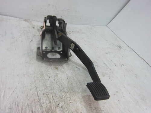  PEDAL FRENO MITSUBISHI L200 (K70) 