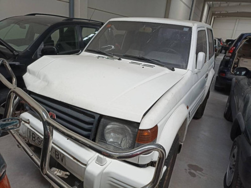 MITSUBISHI MONTERO (V20/V40) — автомобиль-донор на запчасти 