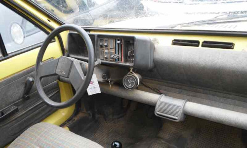 SEAT TERRA — vehículo donante para recambios 