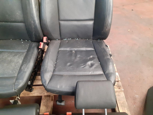  JUEGO ASIENTOS COMPLETO 