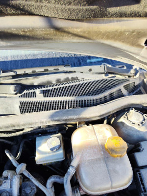 BRAZO LIMPIA DELANTERO IZQUIERDO