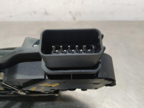  CERRADURA PUERTA TRASERA IZQUIERDA LAND ROVER DISCOVERY 