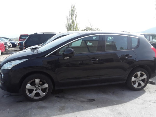 PEUGEOT 3008 — vehículo donante para recambios 