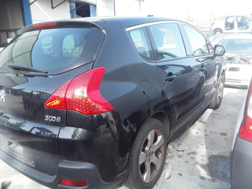 PEUGEOT 3008 — vehículo donante para recambios 