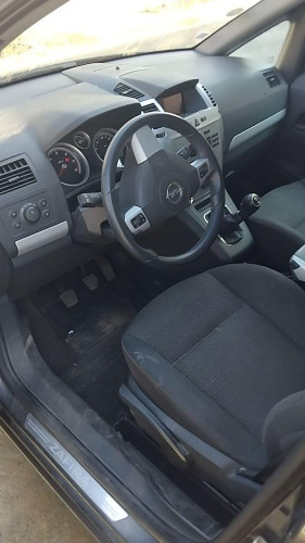 Opel Zafira B (2005->) Edition "111 Jahre" — vehículo donante para recambios 