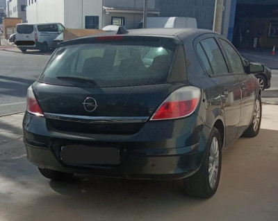 OPEL ASTRA H BERLINA