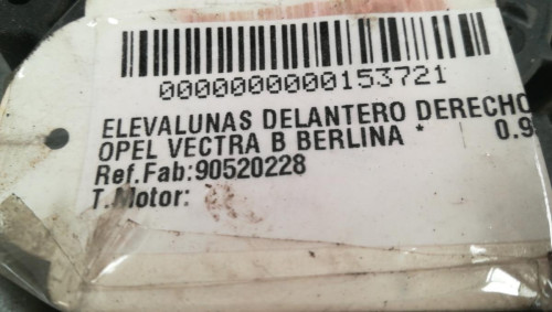  ELEVALUNAS DELANTERO DERECHO 