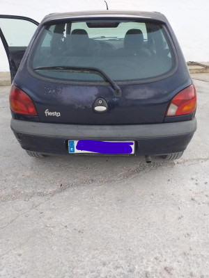 FORD FIESTA BERLINA (DX)