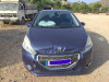 PEUGEOT 208 — vehículo donante para recambios 