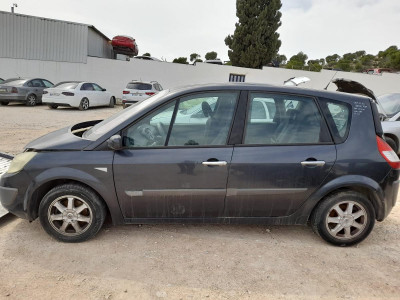 RENAULT SCENIC II (JM)