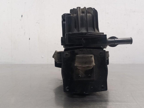  BOMBA SUSPENSION Mercedes-Benz CLASE S (BM 220) BERLINA 