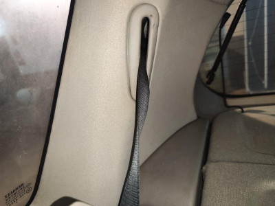 CINTURON SEGURIDAD TRASERO DERECHO