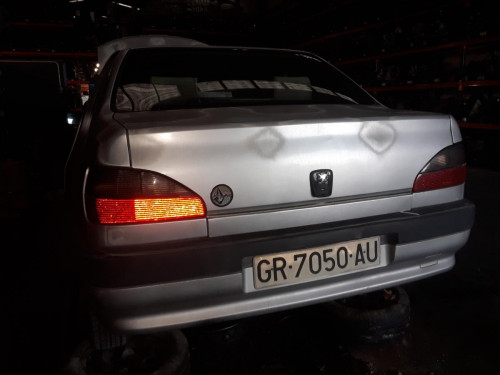 PEUGEOT 306 4 PT. (S1)(08.1994) — vehículo donante para recambios 