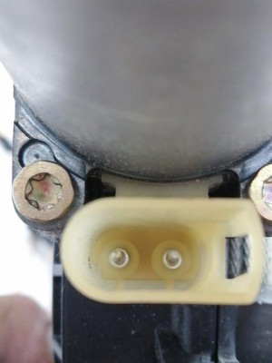 ELEVALUNAS DELANTERO IZQUIERDO, FORD, FUSION (CBK)