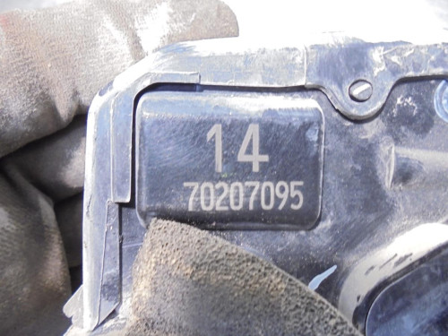 CERRADURA PUERTA TRASERA IZQUIERDA Toyota LAND CRUISER (J12) 