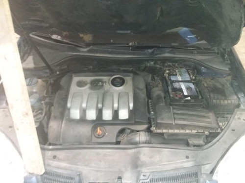 VOLKSWAGEN GOLF V (1K1)(10.2003) — автомобиль-донор на запчасти 