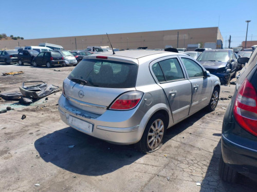  OPEL ASTRA H BERLINA 