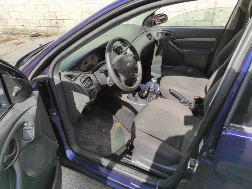FORD FOCUS BERLINA (CAK) — vehículo donante para recambios 