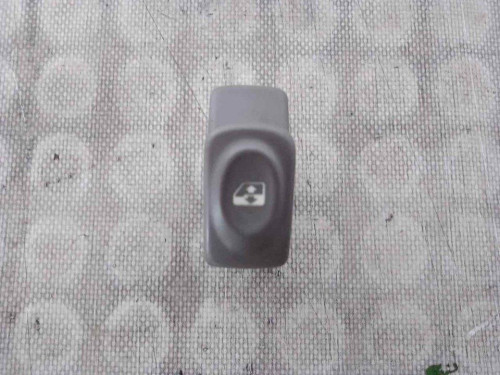 MANDO ELEVALUNAS DELANTERO DERECHO RENAULT TWINGO I (C06) 
