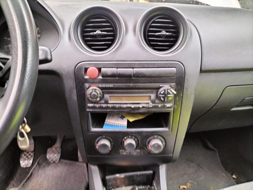  SEAT CORDOBA BERLINA (6L2) 